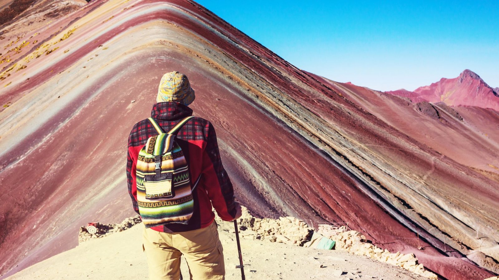Rainbow Mountain & Red Valley